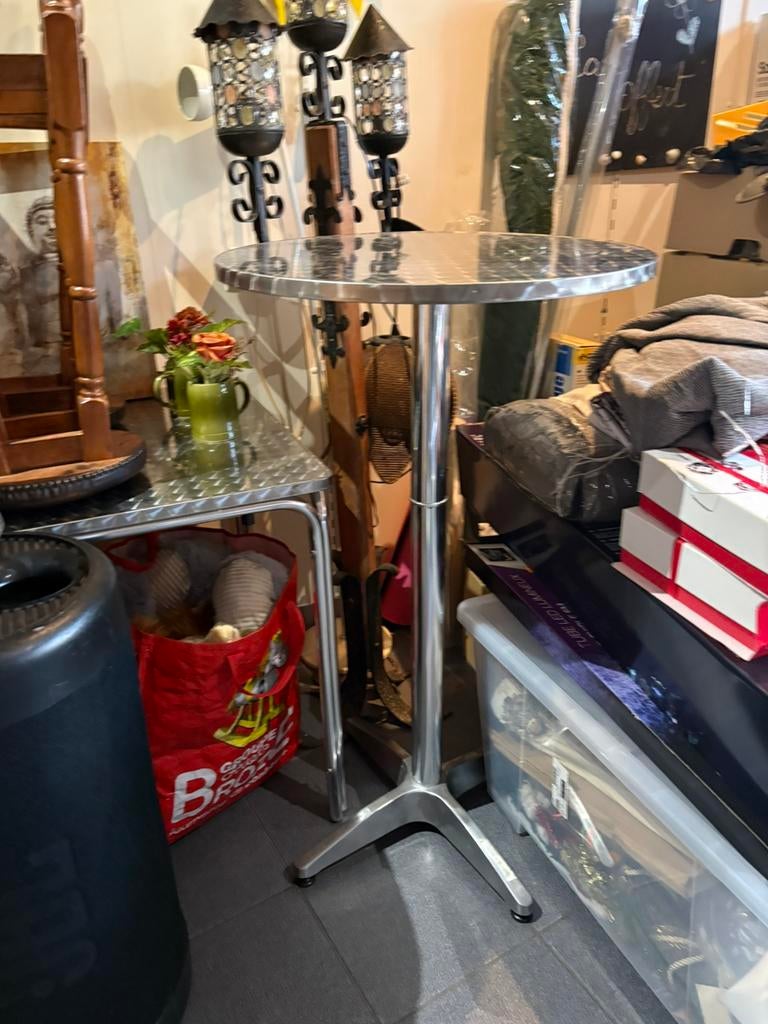 Table haute et chaises, Ophalen, Zo goed als nieuw