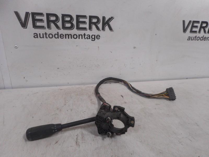 KNIPPERLICHTSCHAKELAAR Mercedes-Benz 190 (W201), Gebruikt, Mercedes-Benz