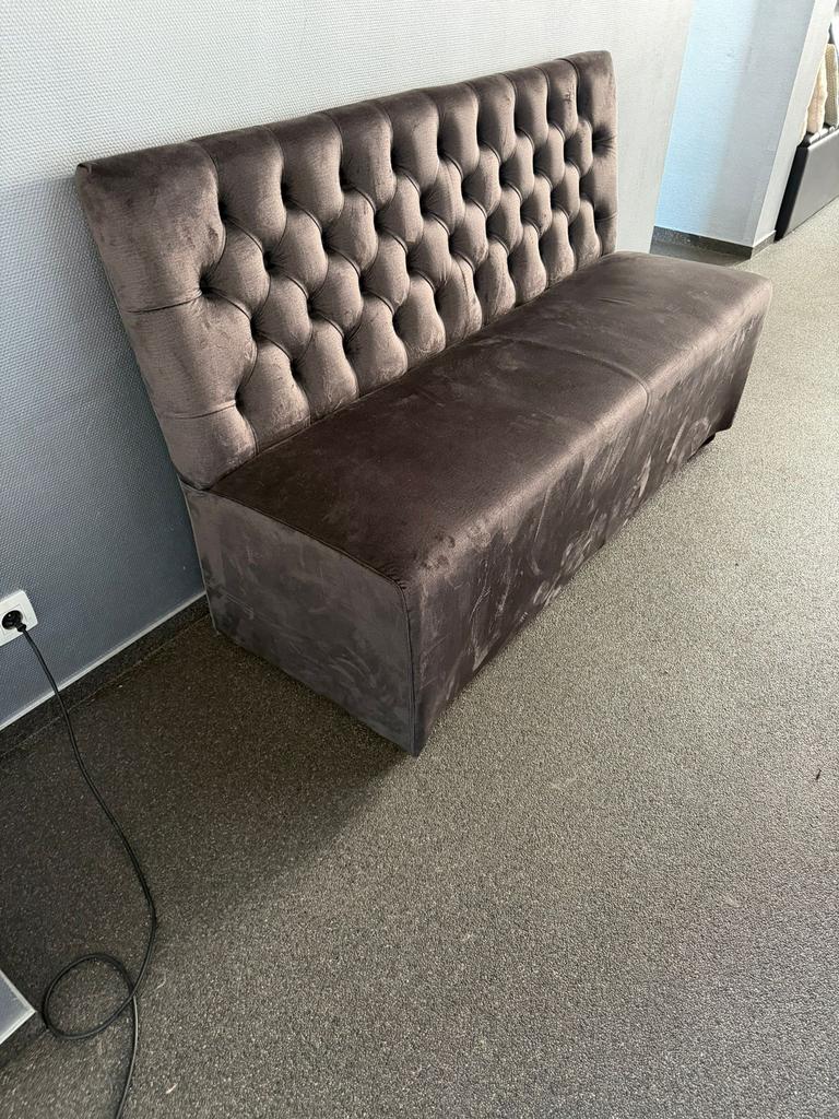 Velvet donker grijs bankje, Huis en Inrichting, Ophalen, Zo goed als nieuw