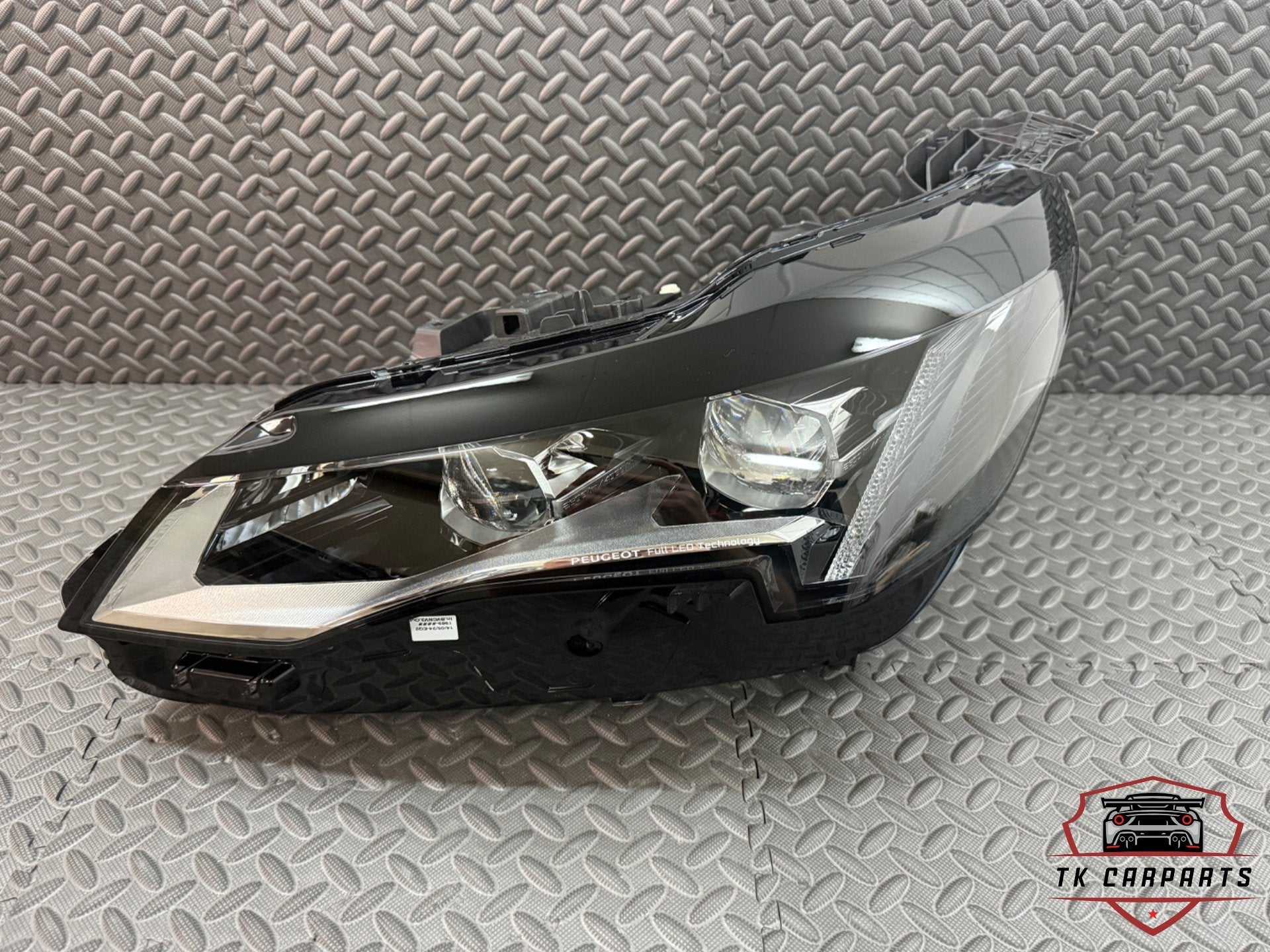Nieuw Peugeot 3008/5008 II full led technology links, Taurusavenue 1
2132 LS  Hoofddorp, NL, Contact.group@renault.com, Stellantis N.V.