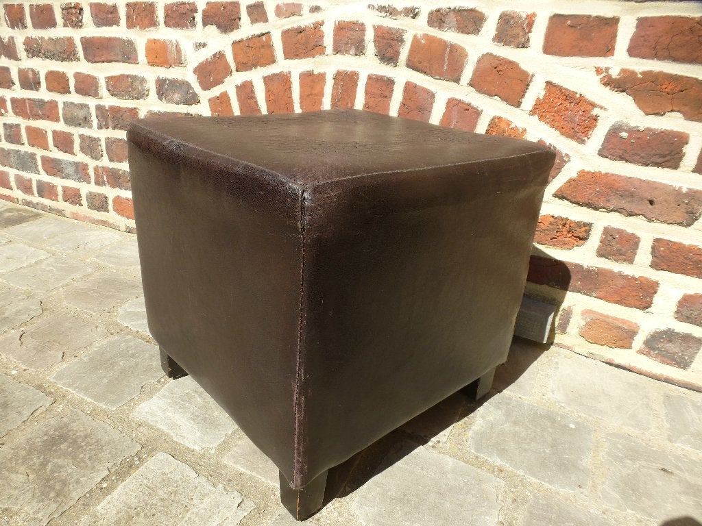 POUF ET REPOSE-PIEDS (cuir artificiel) abîmés, Maison & Meubles, Enlèvement, Utilisé, Brun, Bois