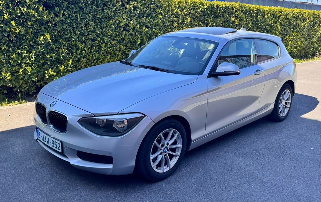 Bmw 1.16i automaat/pano/zetelverwarming!, Autos, BMW, Cuir, Argent ou Gris, Achat, Euro 6