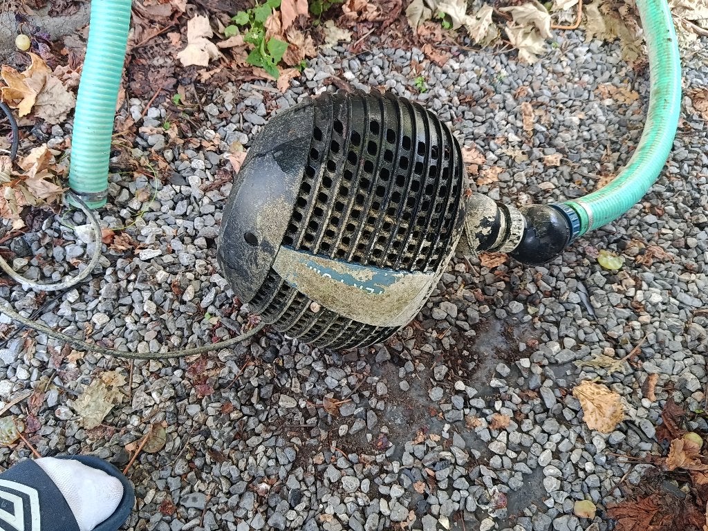 Pompe 8000 pour étang, Enlèvement, Utilisé