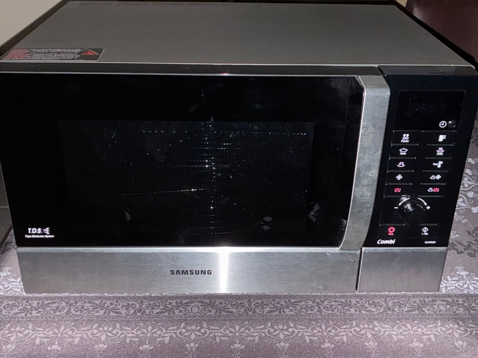Combinaison : micro, air chaud, grill. Samsung CE107MST-3., Electroménager, Enlèvement, Four à micro-ondes combiné, Croustillant