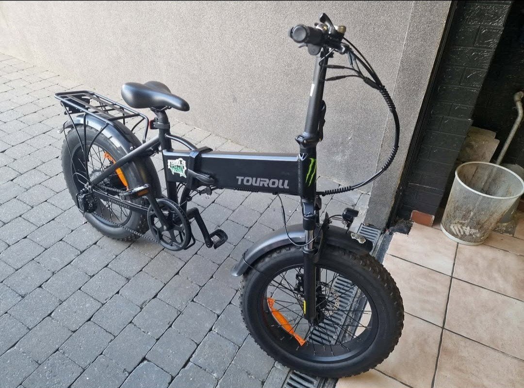 Vélo électrique de type " FAT bike " " Touroll " puissance d, Enlèvement, Totalement pliable