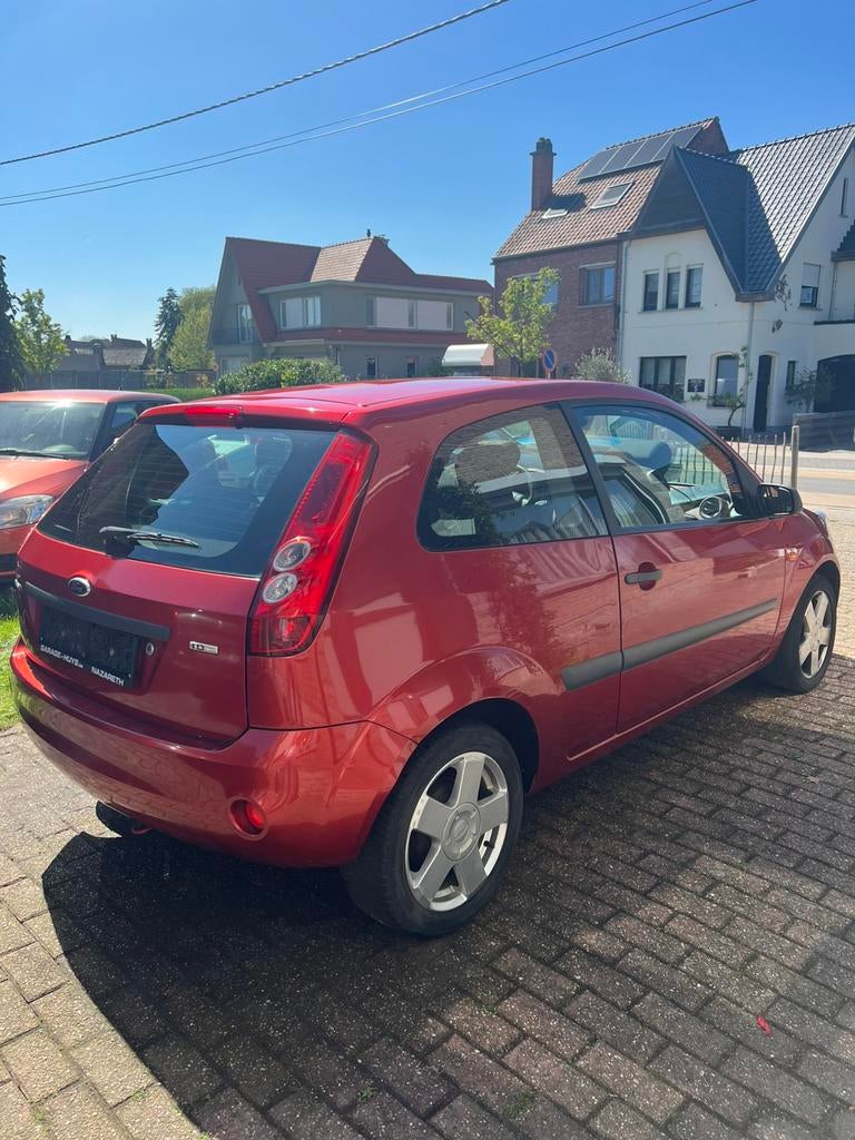 Ford Fiesta 1.6 TDCi, Autos, Boîte manuelle, Particulier, Fiësta, Euro 4