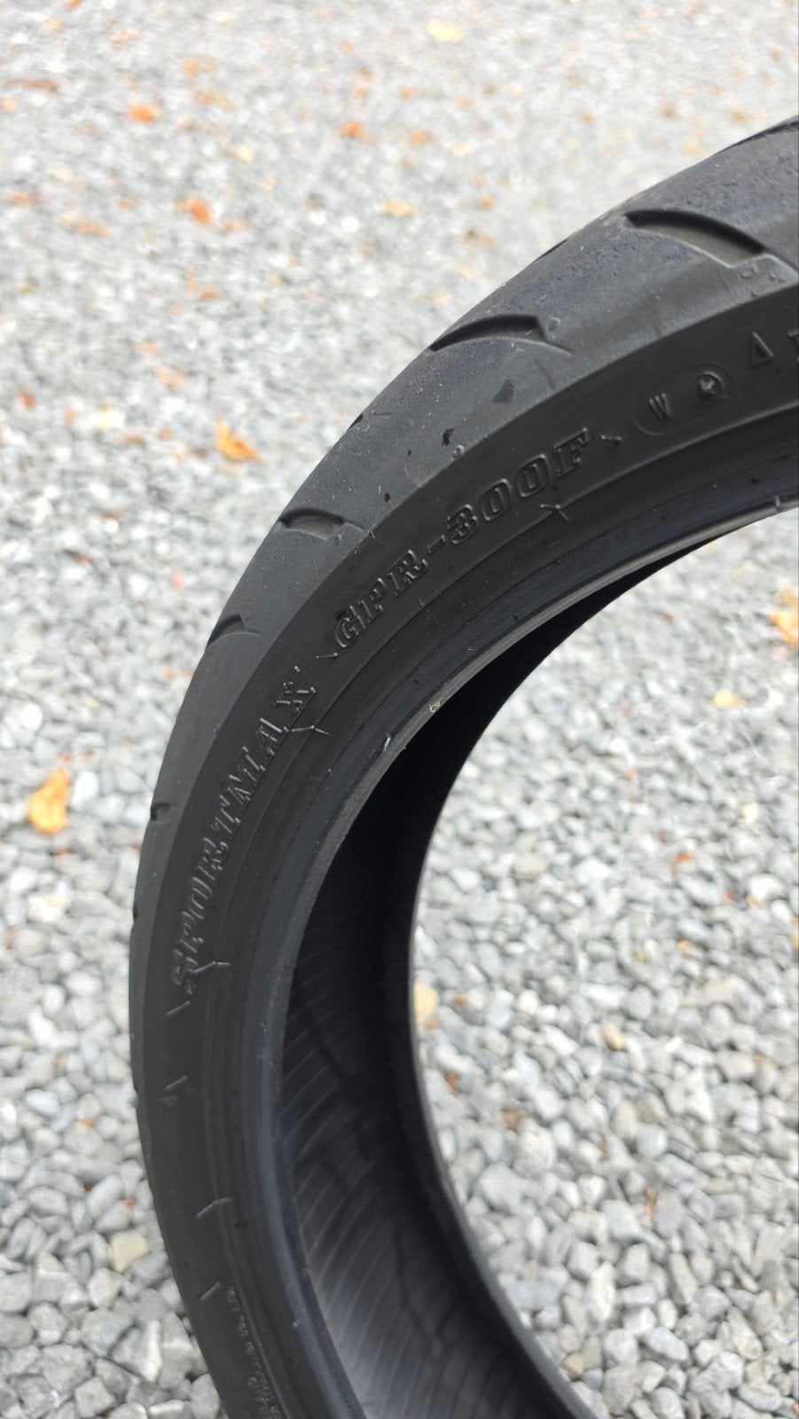 Pneu DUNLOP Sportmax GPR-300
120/70 ZR 17 58W, Enlèvement