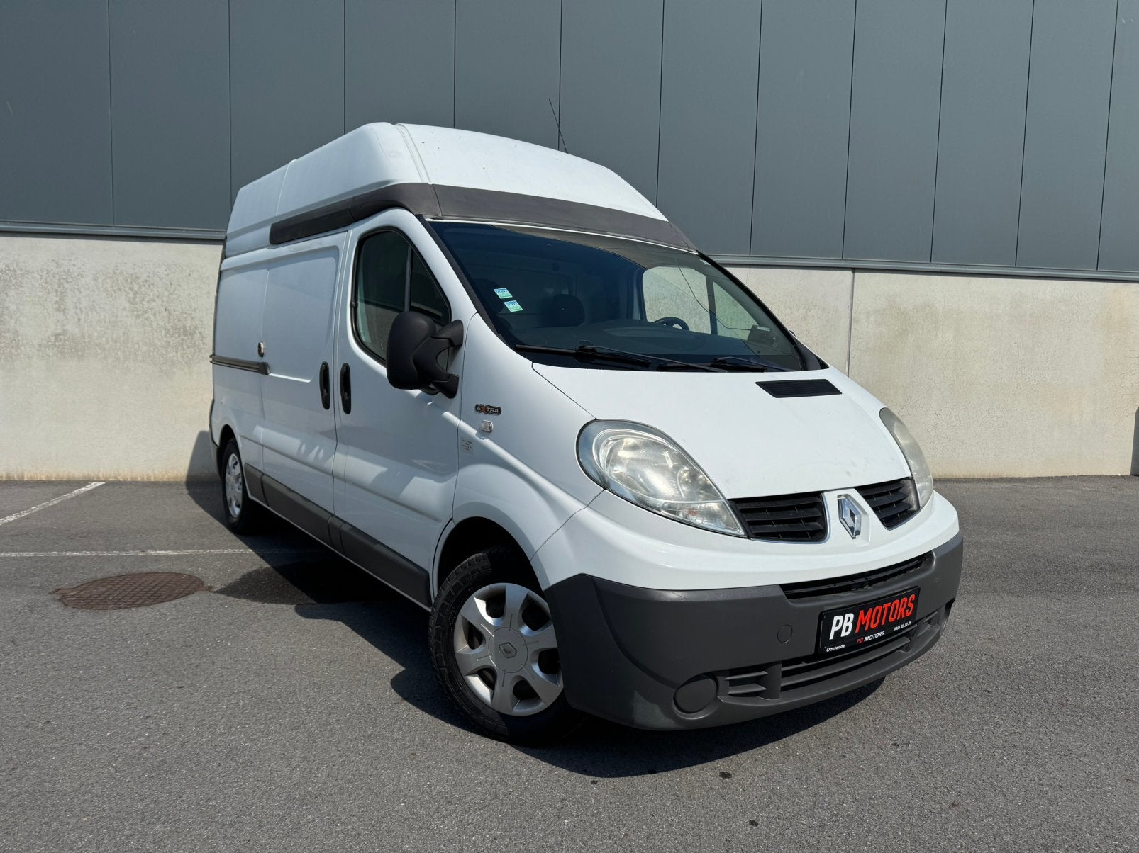 Renault traffic - 2.0 diesel - 2012 - 225.000 km - airco, Auto's, Renault, Bedrijf, Te koop, 2000 cc, Handgeschakeld