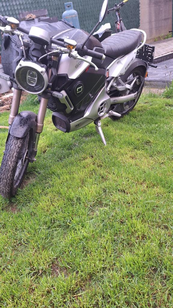 Elec moto batterij is kapot, Motoren, Ophalen
