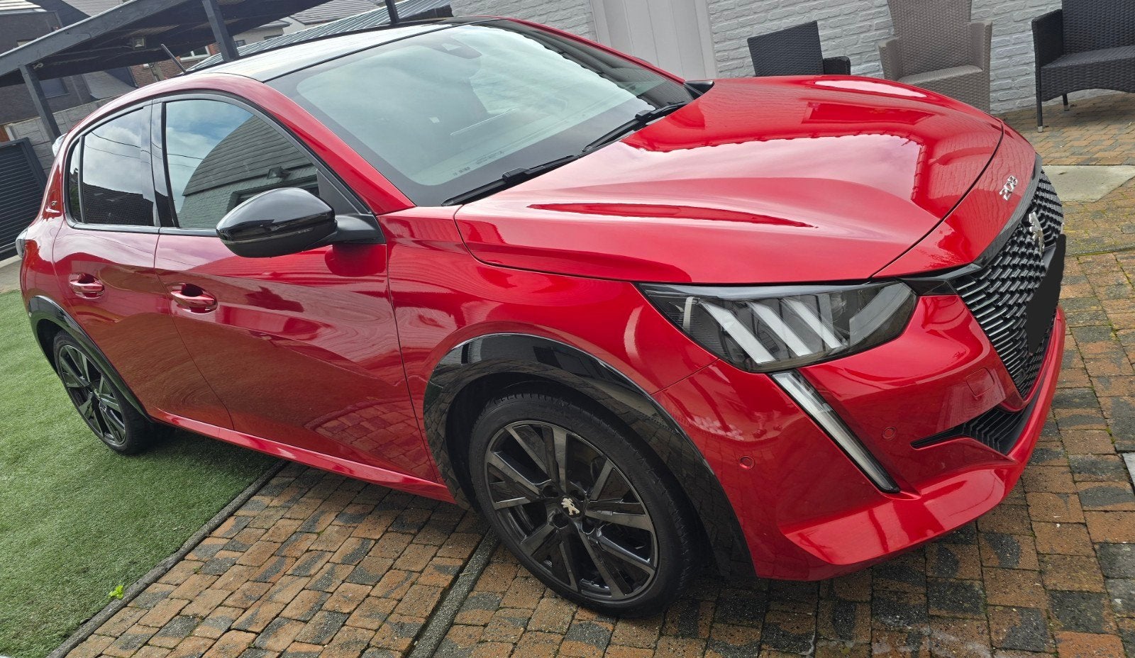 Peugeot 208 GT/AUTOMAAT/ PANO DAK/ VEEL OPTIES, Autos, Achat, Euro 6, 1165 kg, Alcantara