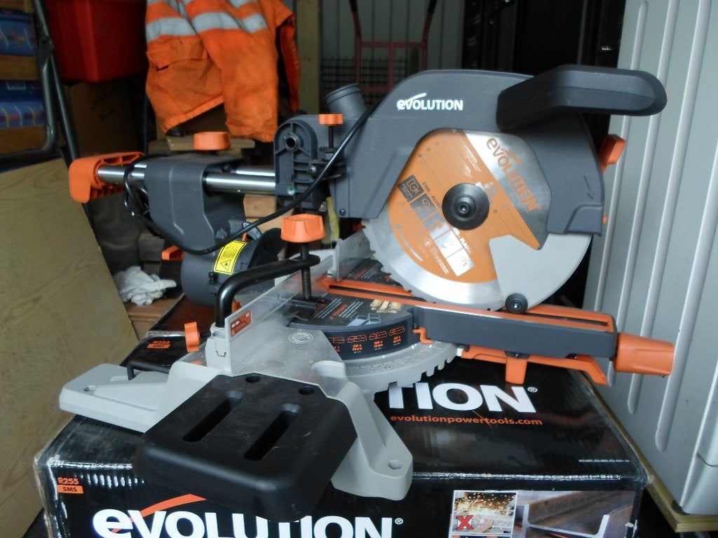 Scie circulaire, Bricolage & Construction, Outillage | Scies mécaniques, Enlèvement, Neuf, 1200 watts ou plus, Scie circulaire