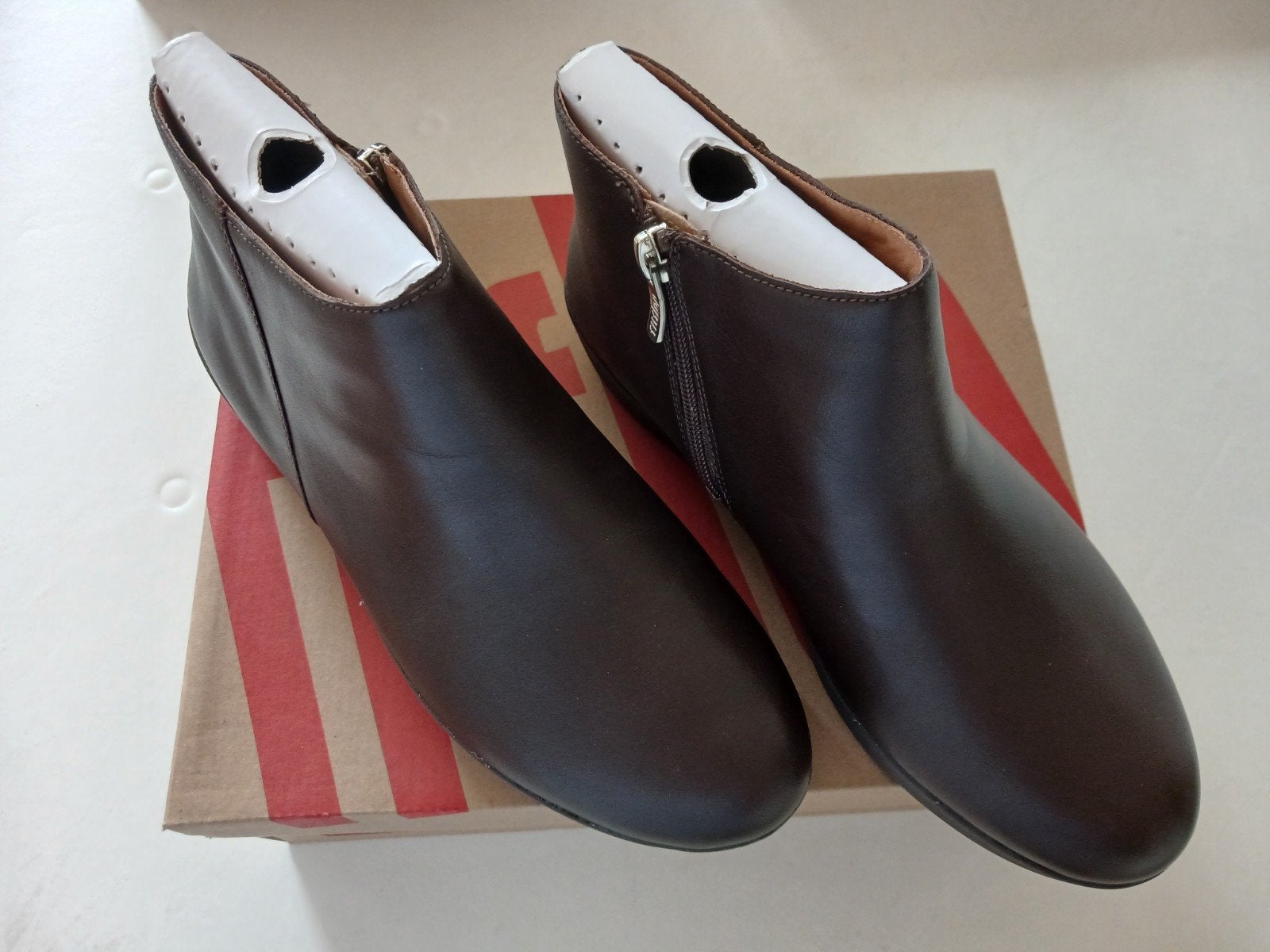 Fitflop ankle boots mt40 Nieuw, Bruin, Lage of Enkellaarzen, Nieuw, Ophalen of Verzenden