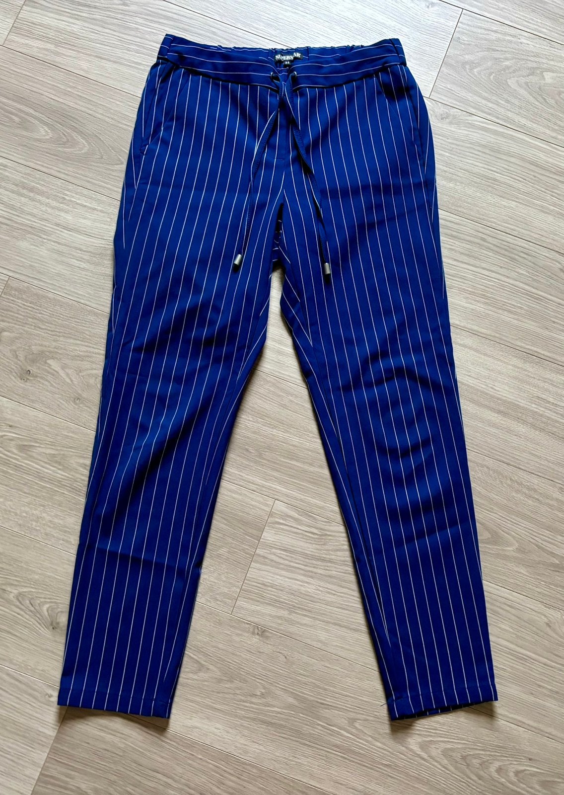 Blauwe geklede broek maat XS (34), Vêtements | Femmes, Culottes & Pantalons, Enlèvement ou Envoi, Comme neuf, Taille 34 (XS) ou plus petite