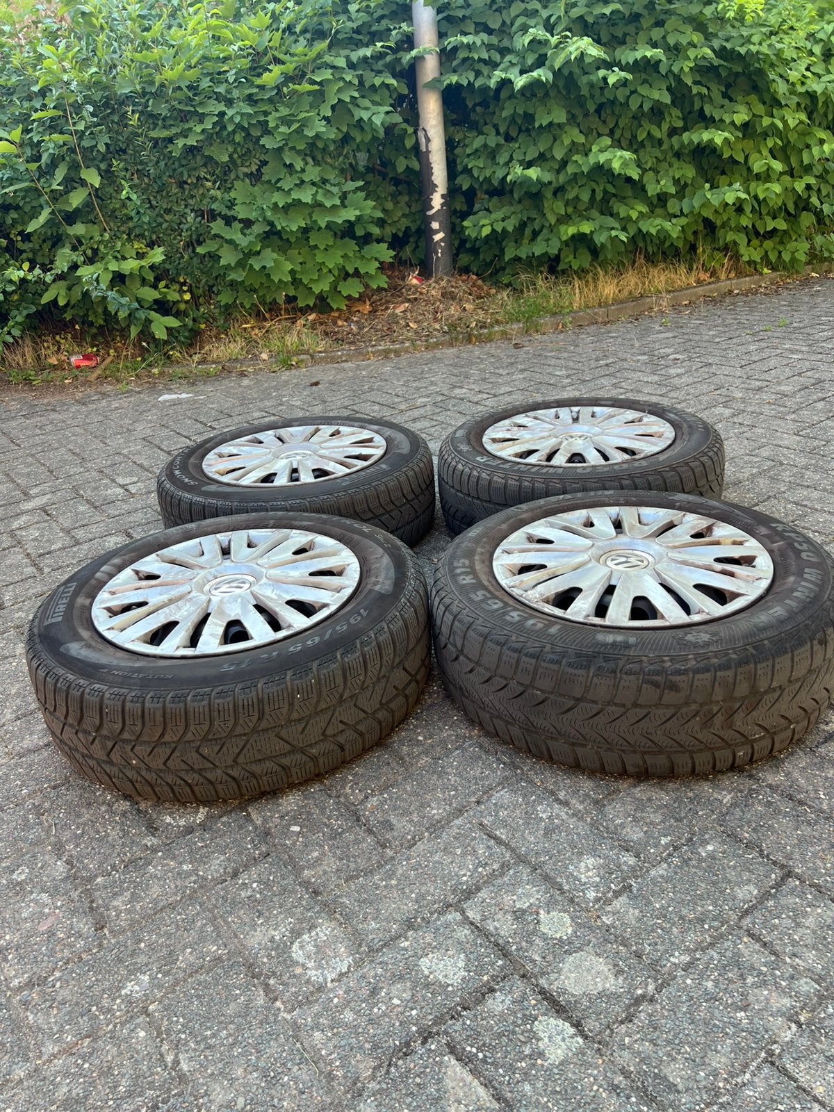 Jantes en bonne etat 195/65 r15, Autos : Pièces & Accessoires, Pneus & Jantes, Enlèvement ou Envoi, Jante(s)