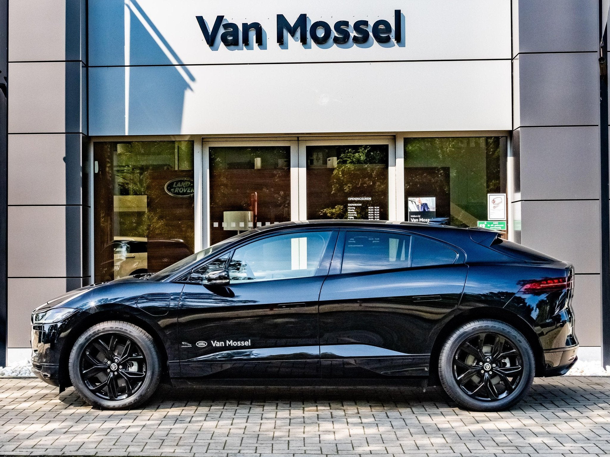 Jaguar I-PACE EV 400SE (bj 2025), 0 cilinders, Beige, I-PACE, 5 zetels