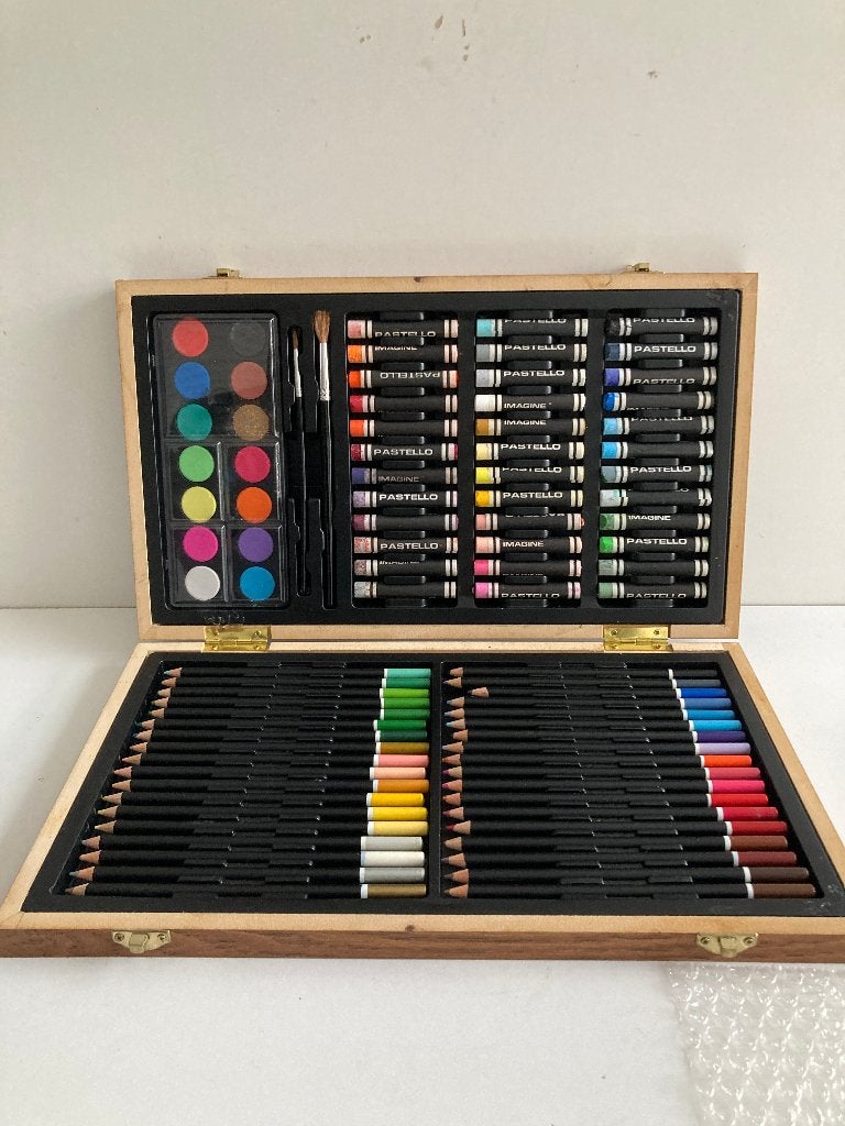 88-delige "Imagine" houten tekendoos ( pastels, potloden,, Hobby en Vrije tijd, Ophalen of Verzenden, Zo goed als nieuw, Potlood of Stift