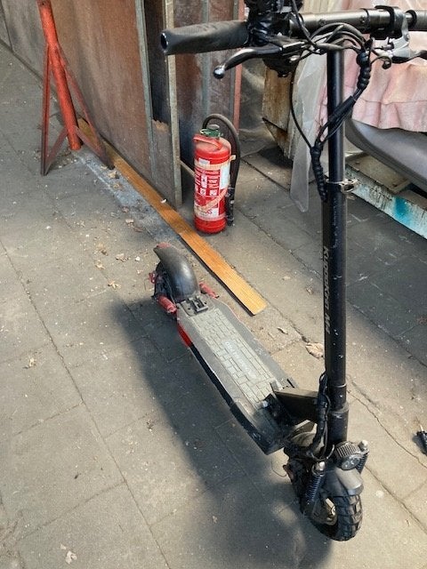 Step Ienyrid M4 pro voor opmaak of onderdelen, Fietsen en Brommers, Steps, Ophalen, Gebruikt, Elektrische step (E-scooter), Ienyrid