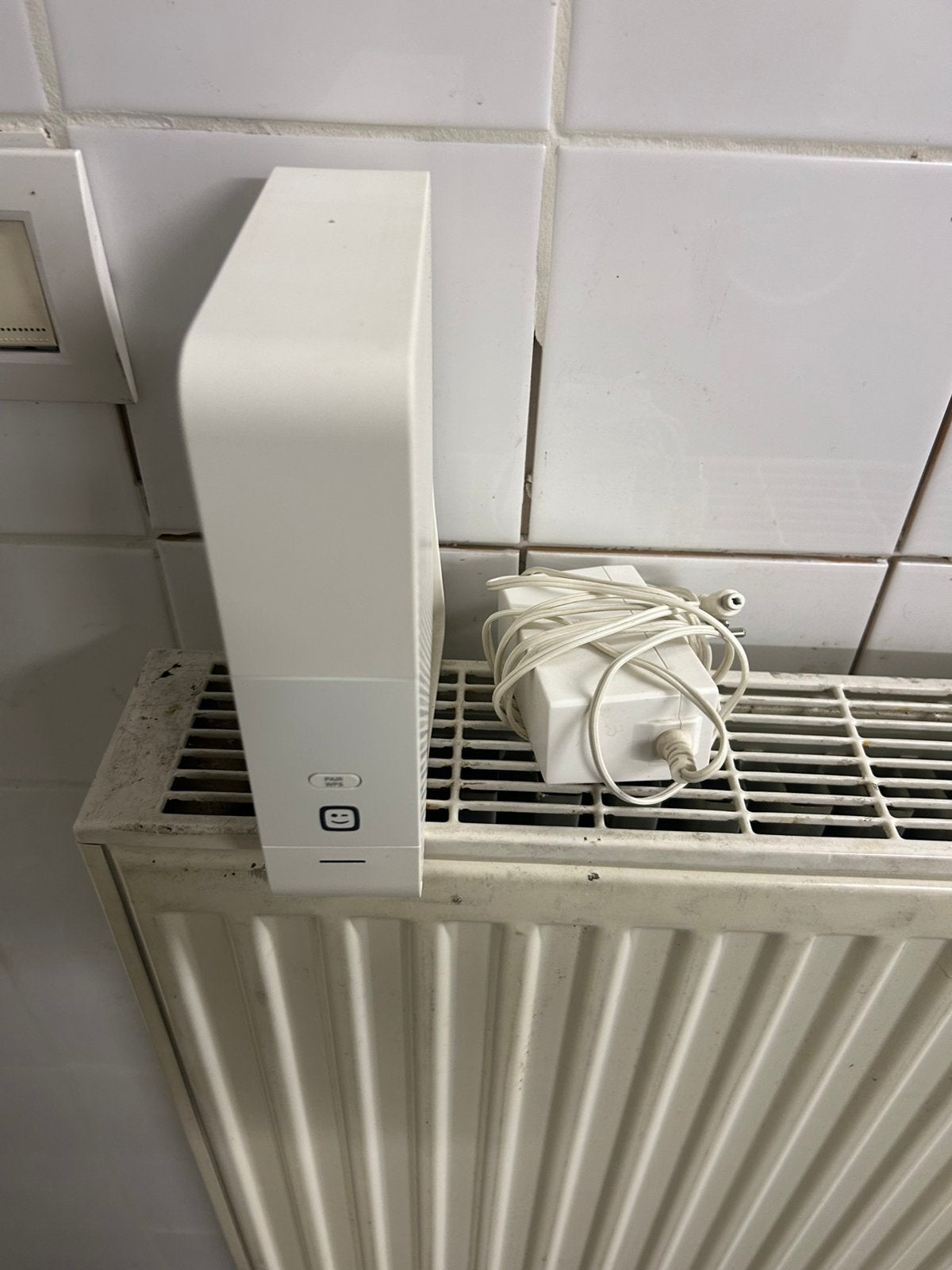 Telenet router, Computers en Software, Accesspoints, Ophalen of Verzenden, Zo goed als nieuw