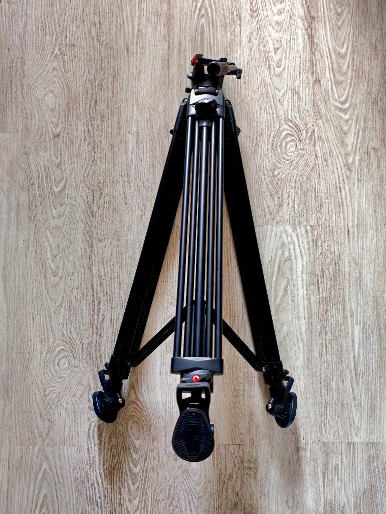 Viltrox VX-18M, TV, Hi-fi & Vidéo, Enlèvement, Utilisé, 175 cm ou plus, Trépied