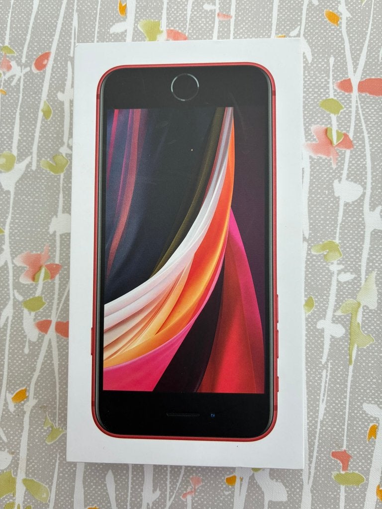 iPhone SE 2020 - 64 GB - rood - goeie staat - met hoesje, Gebruikt, Ophalen of Verzenden, 64 GB, Zonder abonnement