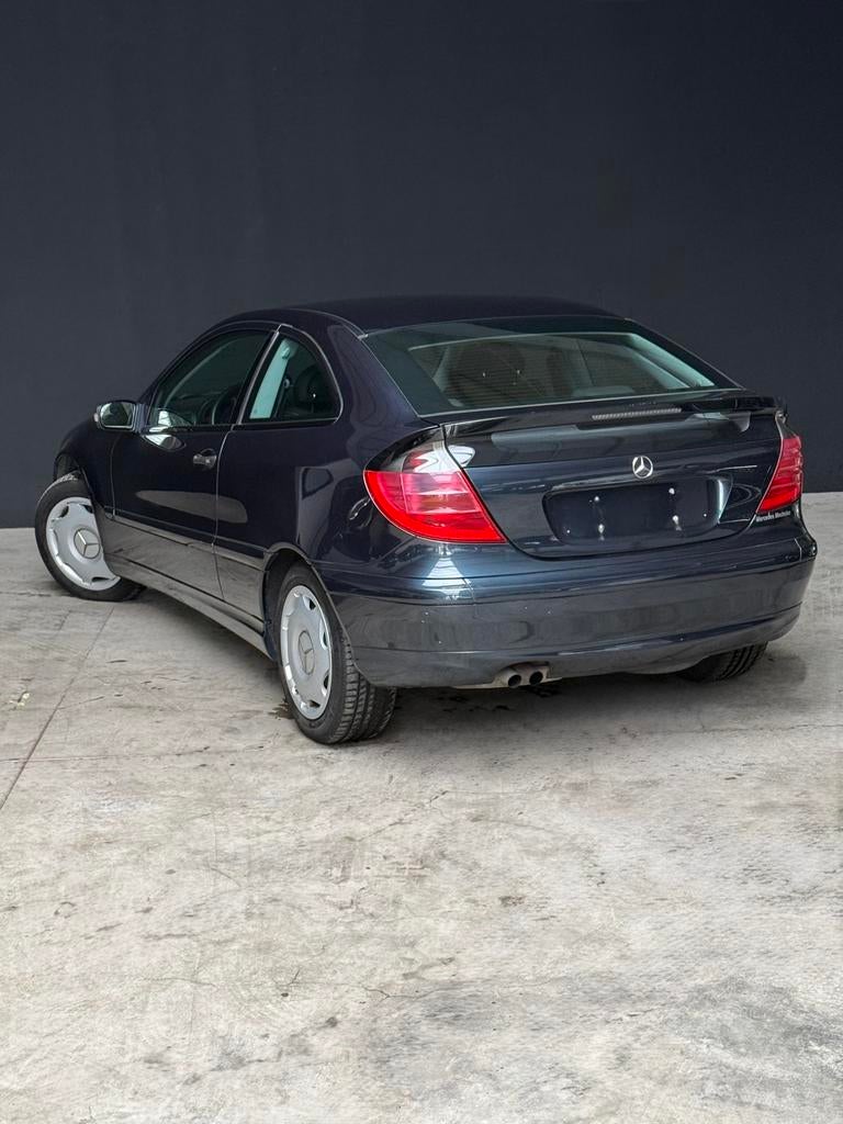 Mercedes C180 Essence  Coupe Automatique 1er propriétaire, Autos, Bluetooth, Achat, Entreprise, Automatique