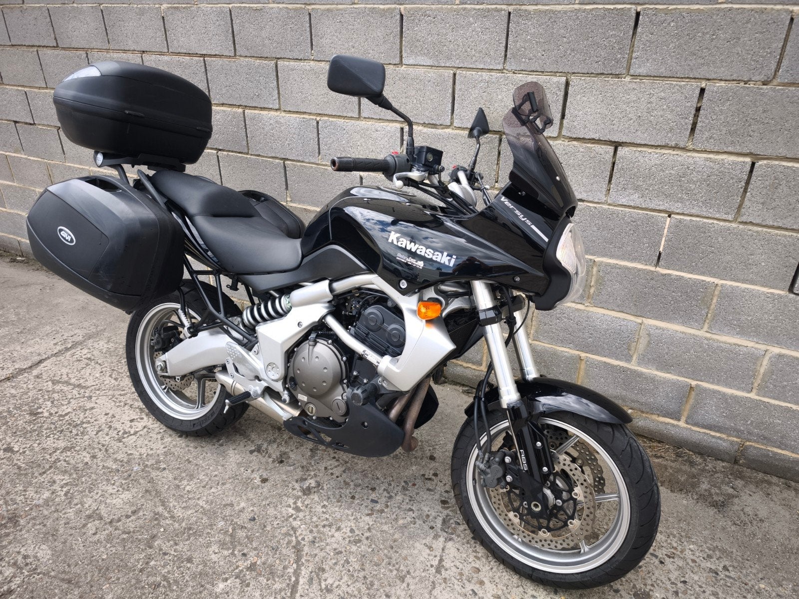 Versys 650 ABS licht beschadigd, Motoren, 2 cilinders, Particulier, Meer dan 35 kW, ABS