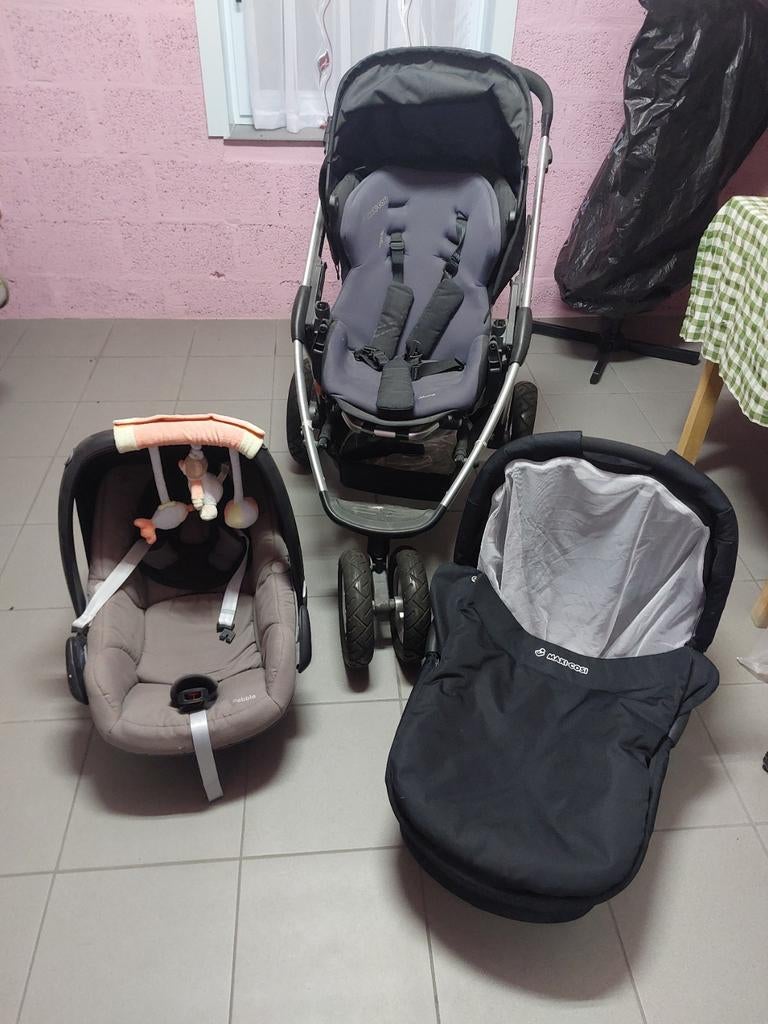 Pousette de la marque MAXI. Très peu servi, Enlèvement ou Envoi