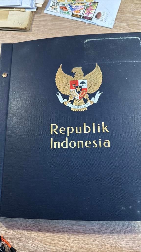 Album davo indonesie, Enlèvement ou Envoi, Catalogue