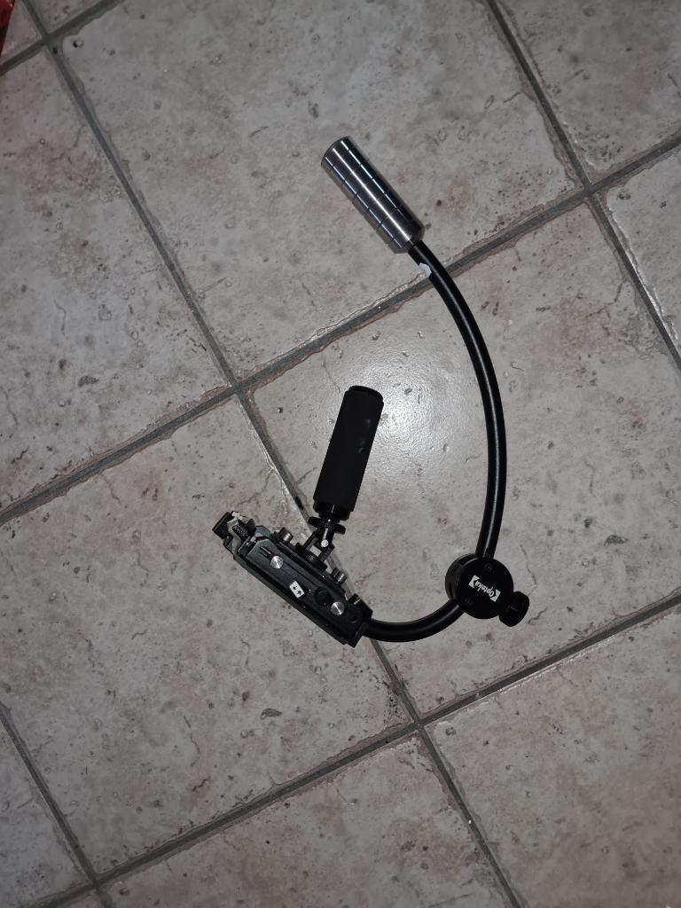 Système de stabilisation de caméra Opteka SteadyVid 200EXPRO, Enlèvement ou Envoi, Utilisé, Autres types