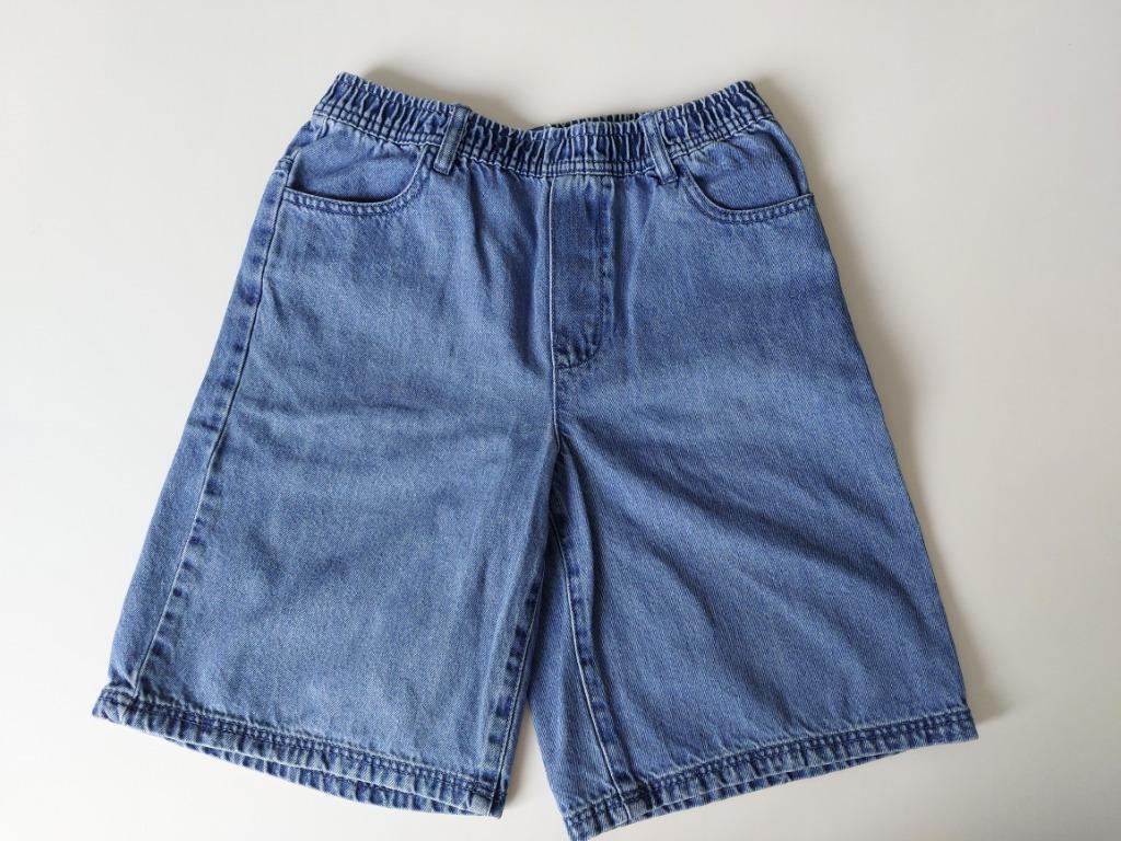 Korte broek jeans - maat:152 - slechts 4 euro, Broek, Gebruikt, Besties, Ophalen of Verzenden