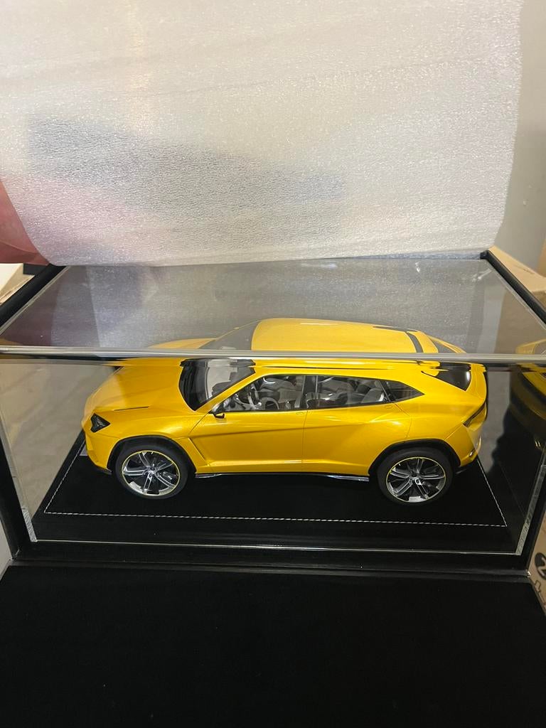 Lamborghini Urus presentation version 1/18 MR hand built, Enlèvement ou Envoi, Neuf, Autres marques