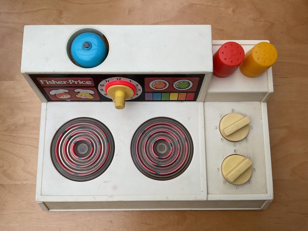Cuisinière Fisher Price + divers éléments + boites plastique, Enlèvement, Utilisé