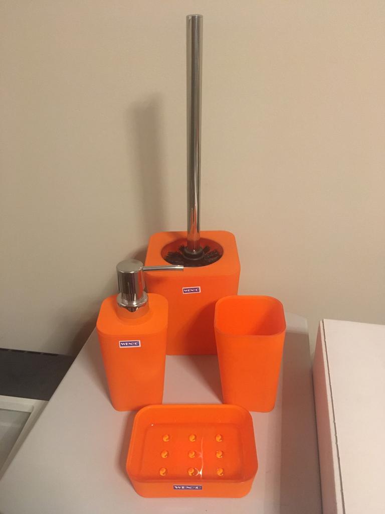 Nieuwe badkamerset wenko in verschillende kleuren beschikbaa, Ophalen of Verzenden, Nieuw