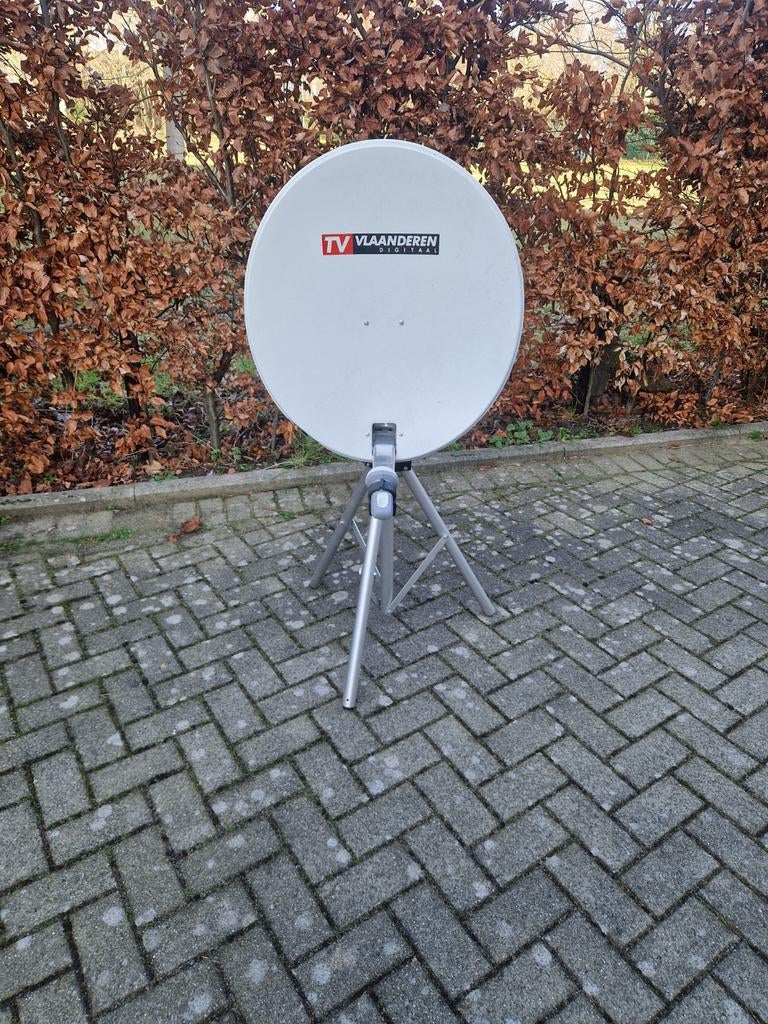 Schotel (TV Vlaanderen) sur stand, TV, Hi-fi & Vidéo, Antennes paroboliques, Enlèvement, Utilisé, Antenne (parabolique), Autres marques