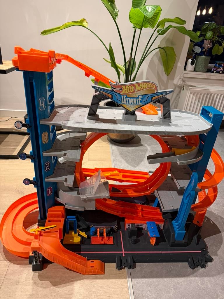 Hot wheels ultimate garage met heel veel extra toebehoren, Enlèvement, Comme neuf, Hot Wheels