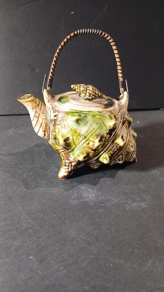 japans majolica theepotje schelpvorm, Antiquités & Art, Antiquités | Céramique & Poterie, Enlèvement