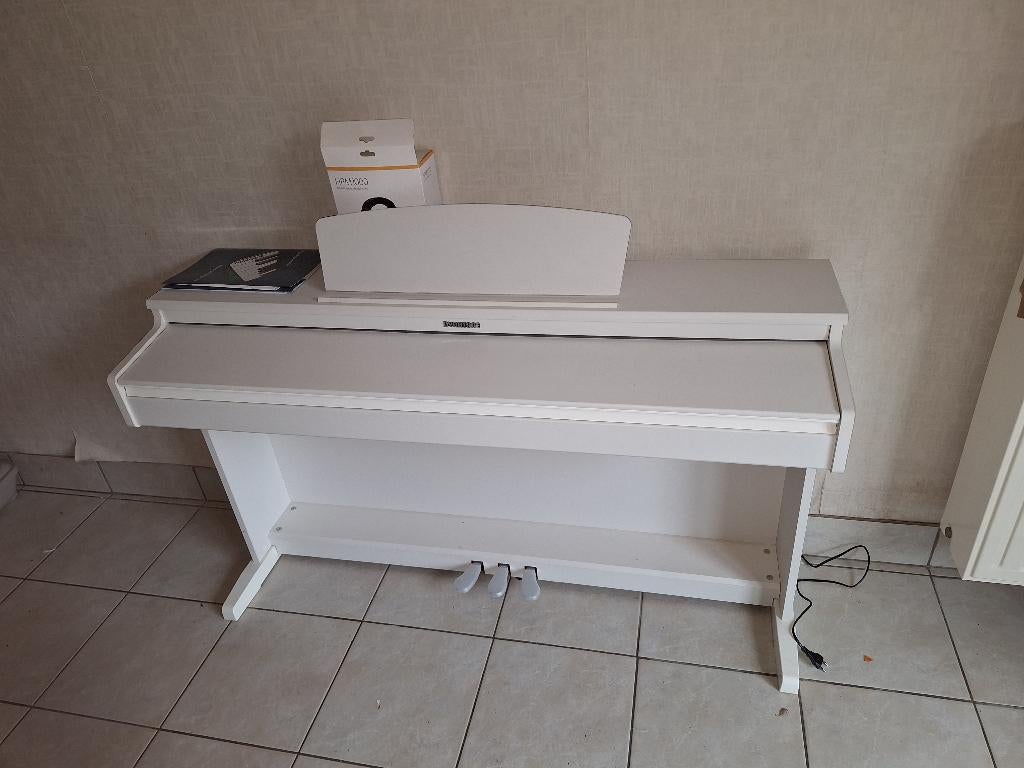 Piano, Muziek en Instrumenten, Piano's, Ophalen, Wit, Digitaal, Zo goed als nieuw