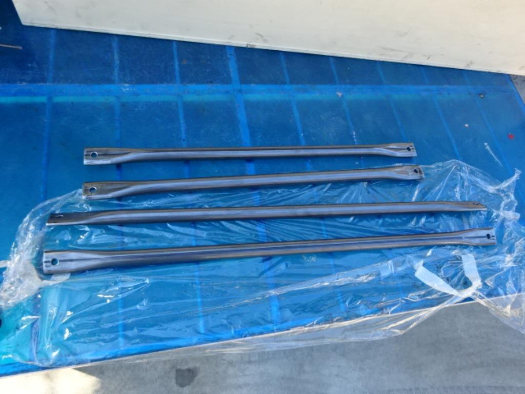 Spoorstangen achter voor Lamborghini Miura, Auto-onderdelen, Carrosserie, Oldtimer onderdelen, Overige automerken, Achter, Nieuw