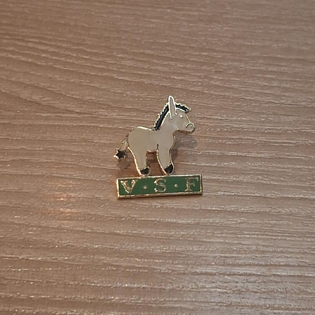 PIN - VSF - EZEL - ÂNE - DONKEY, Verzenden, Gebruikt, Dier of Natuur, Speldje of Pin