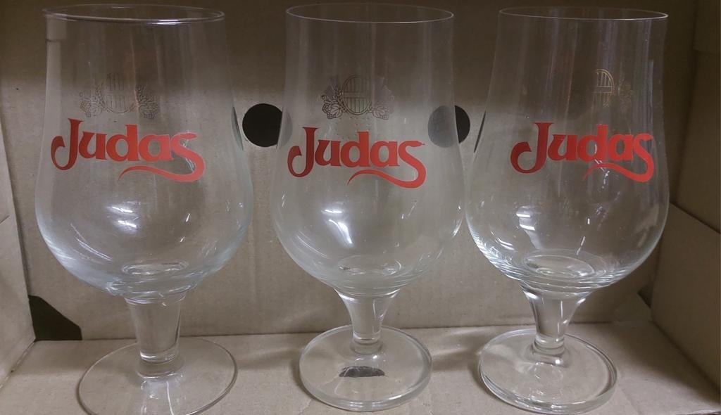 3 kijkgaatjes, Verzamelen, Biermerken, Ophalen of Verzenden, Zo goed als nieuw