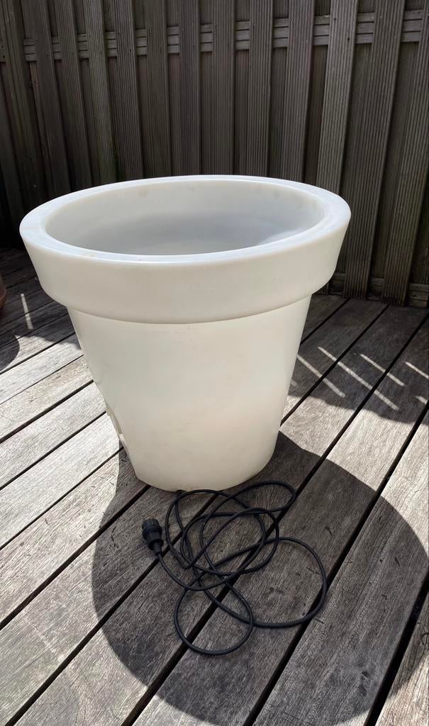 Grote PVC pot met lichtsnoer (dus met intern licht), Tuin en Terras, Ophalen, Gebruikt