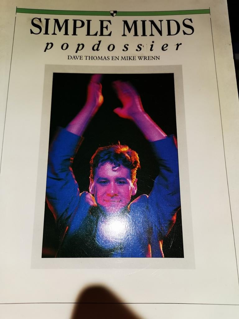 Simpel Minds - popdosier boek 1989 als nieuw, Verzamelen, Ophalen of Verzenden, Zo goed als nieuw, Boek, Tijdschrift of Artikel
