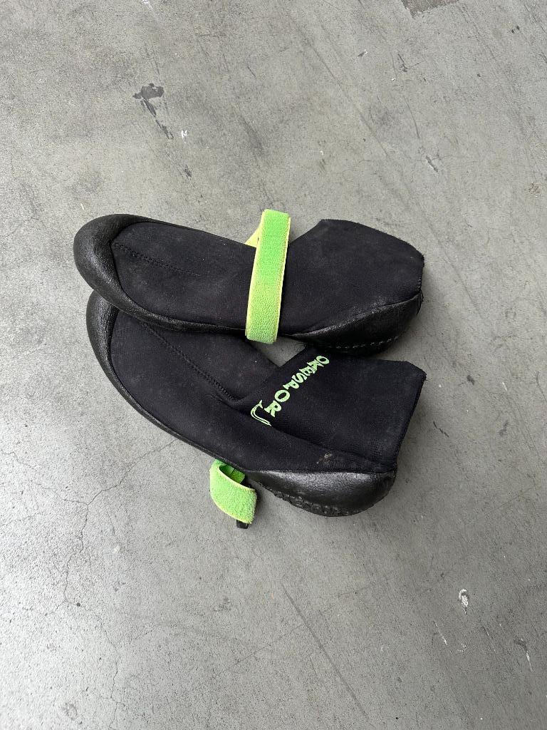 surf boots, Watersport en Boten, Ophalen, Gebruikt