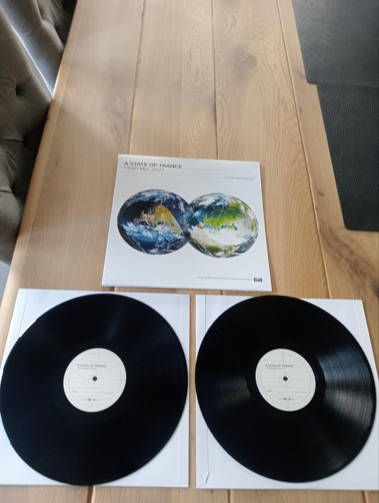 A state of Trance year mix 2021 Armin Van Buuren, Cd's en Dvd's, Ophalen of Verzenden, Zo goed als nieuw, 12 inch