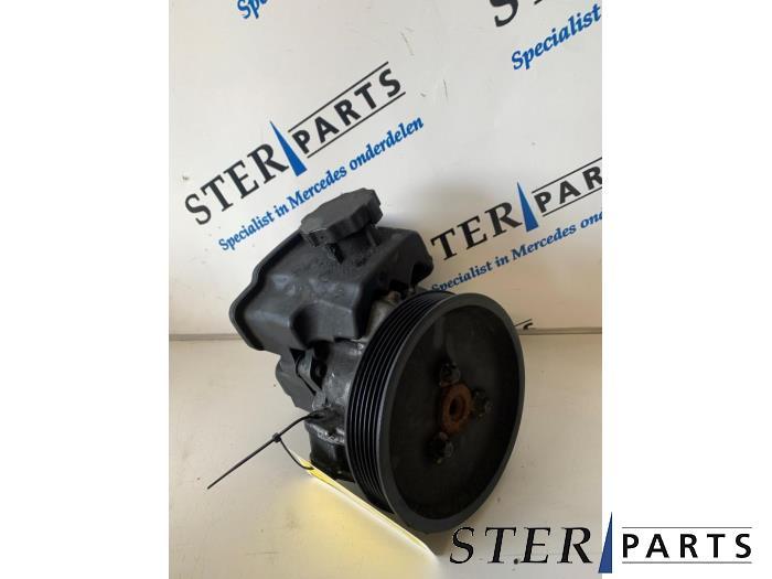 Pompe direction assistée d'un Mercedes E-Klasse, Autos : Pièces & Accessoires, Commande, Mercedes-Benz, Utilisé, 3 mois de garantie