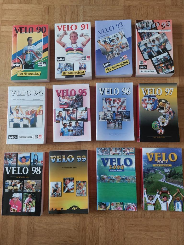 Vélo Jaarboeken, Boeken, Sportboeken, Zo goed als nieuw, Overige sporten, Ophalen