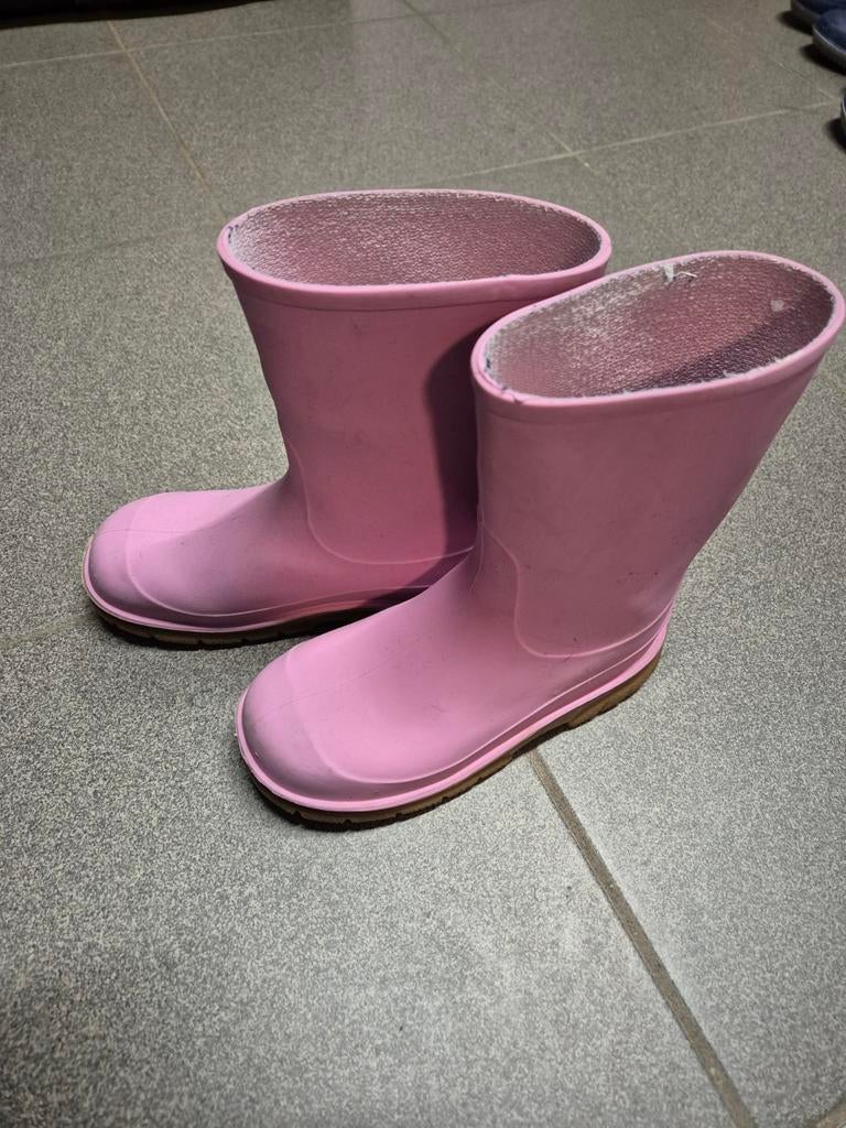 Regenlaarzen 28/29, Ophalen