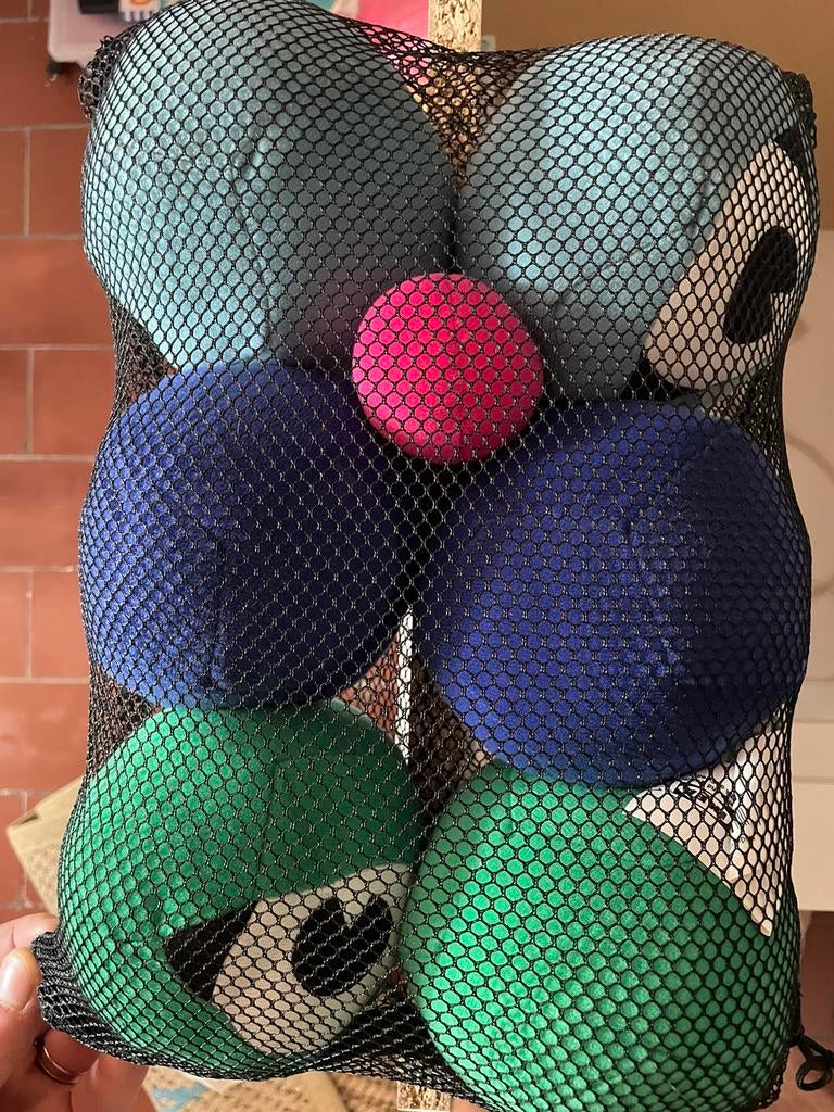 Kinder speelgoed pétanque en belly catch, Huis en Inrichting, Woonaccessoires | Kussens, Zo goed als nieuw, Ophalen of Verzenden