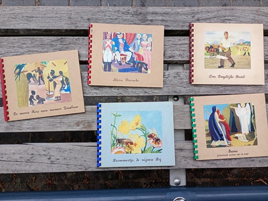5 antieke kinderverhalen (1948), Ophalen of Verzenden, Zo goed als nieuw