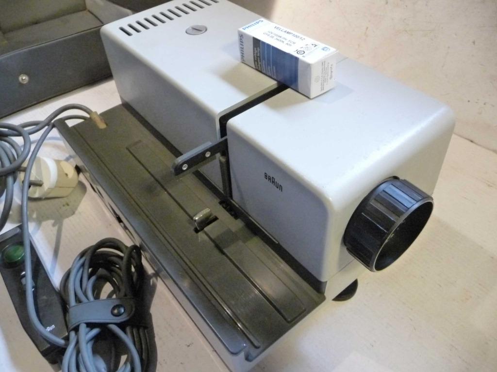 Projecteur pour dias BRAUN  (type DN25 ), Enlèvement ou Envoi, Reconditionné